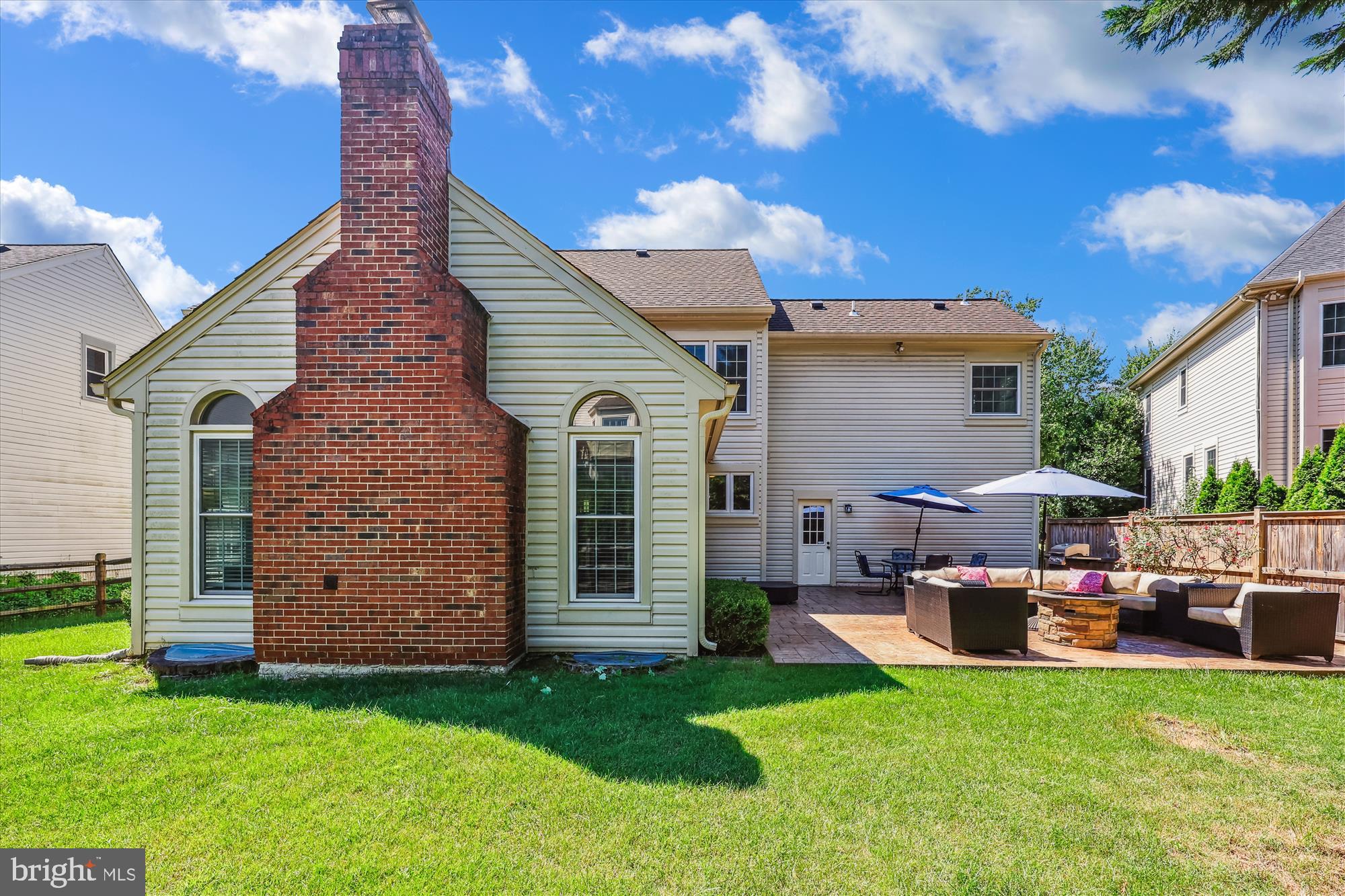 WASHINGTONIAN WOODS - Residential