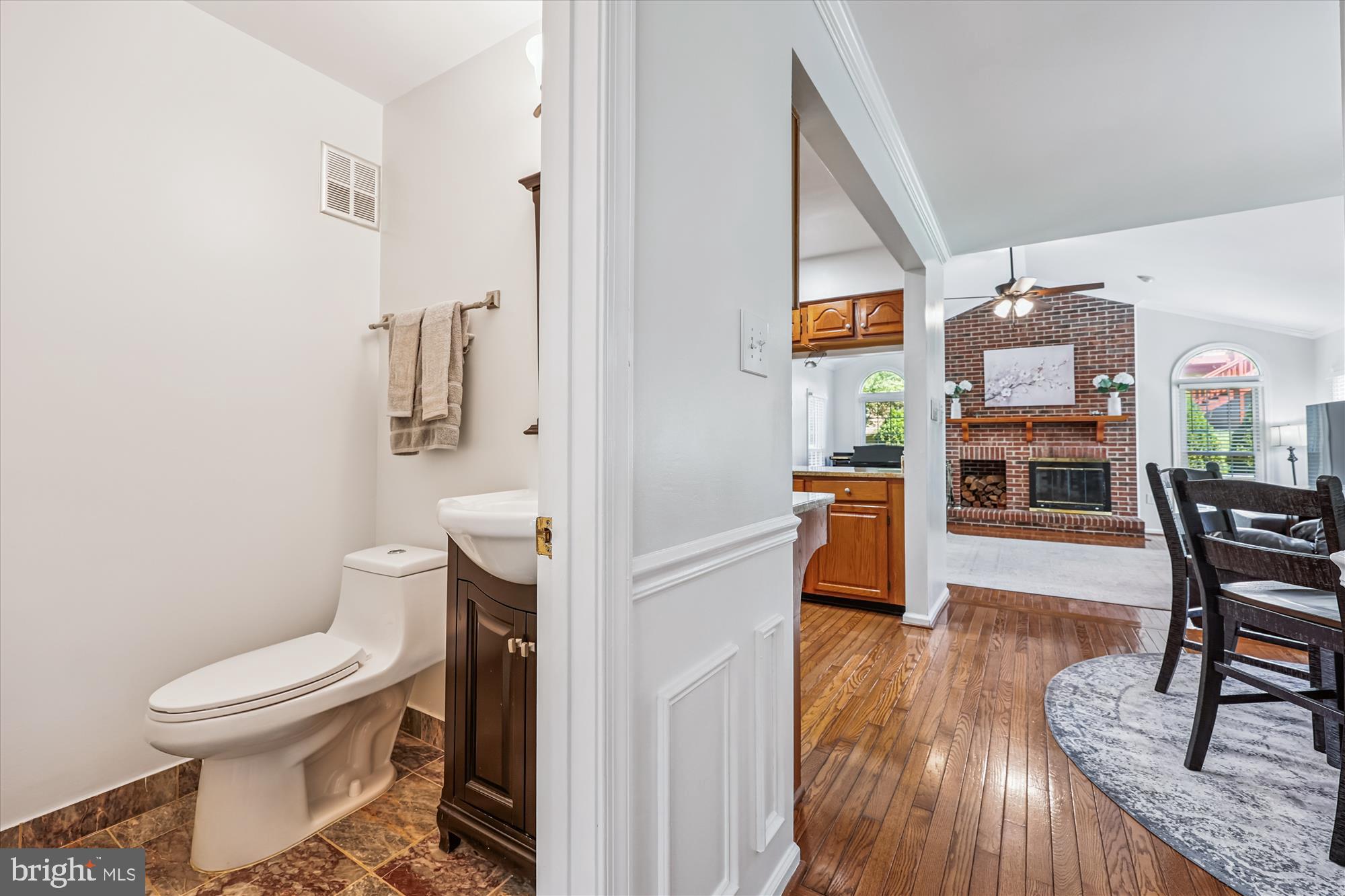 WASHINGTONIAN WOODS - Residential