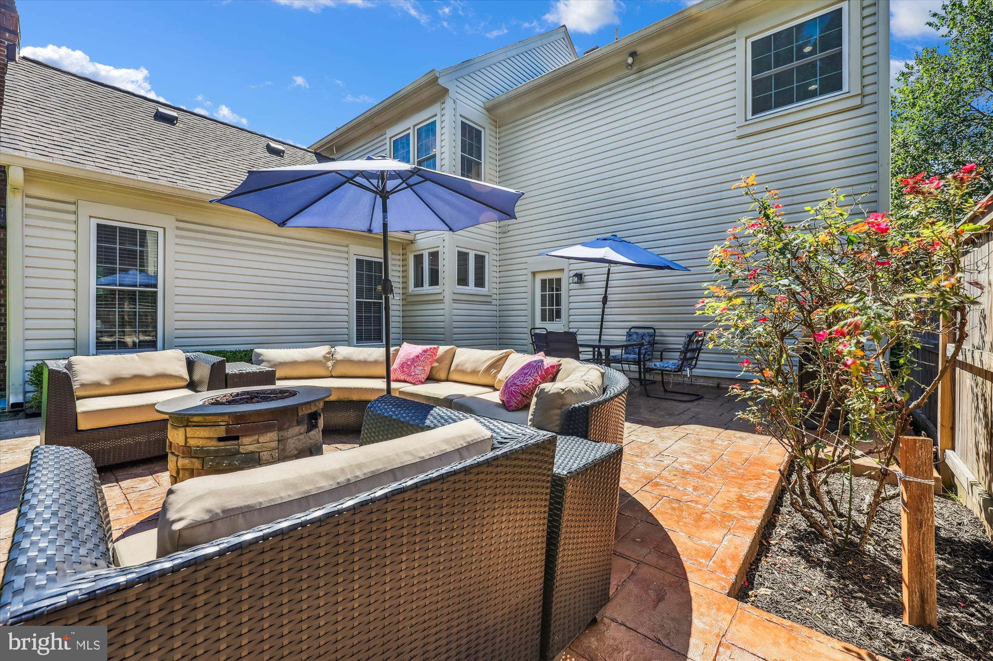 WASHINGTONIAN WOODS - Residential