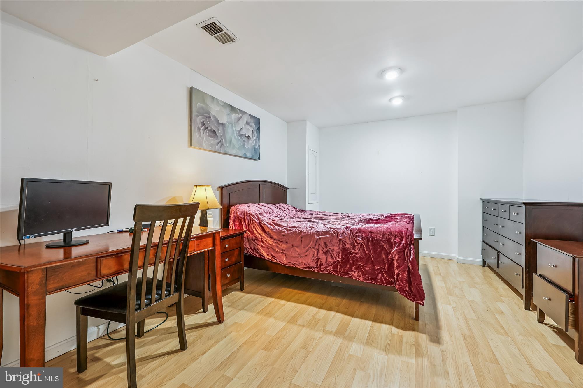 WASHINGTONIAN WOODS - Residential