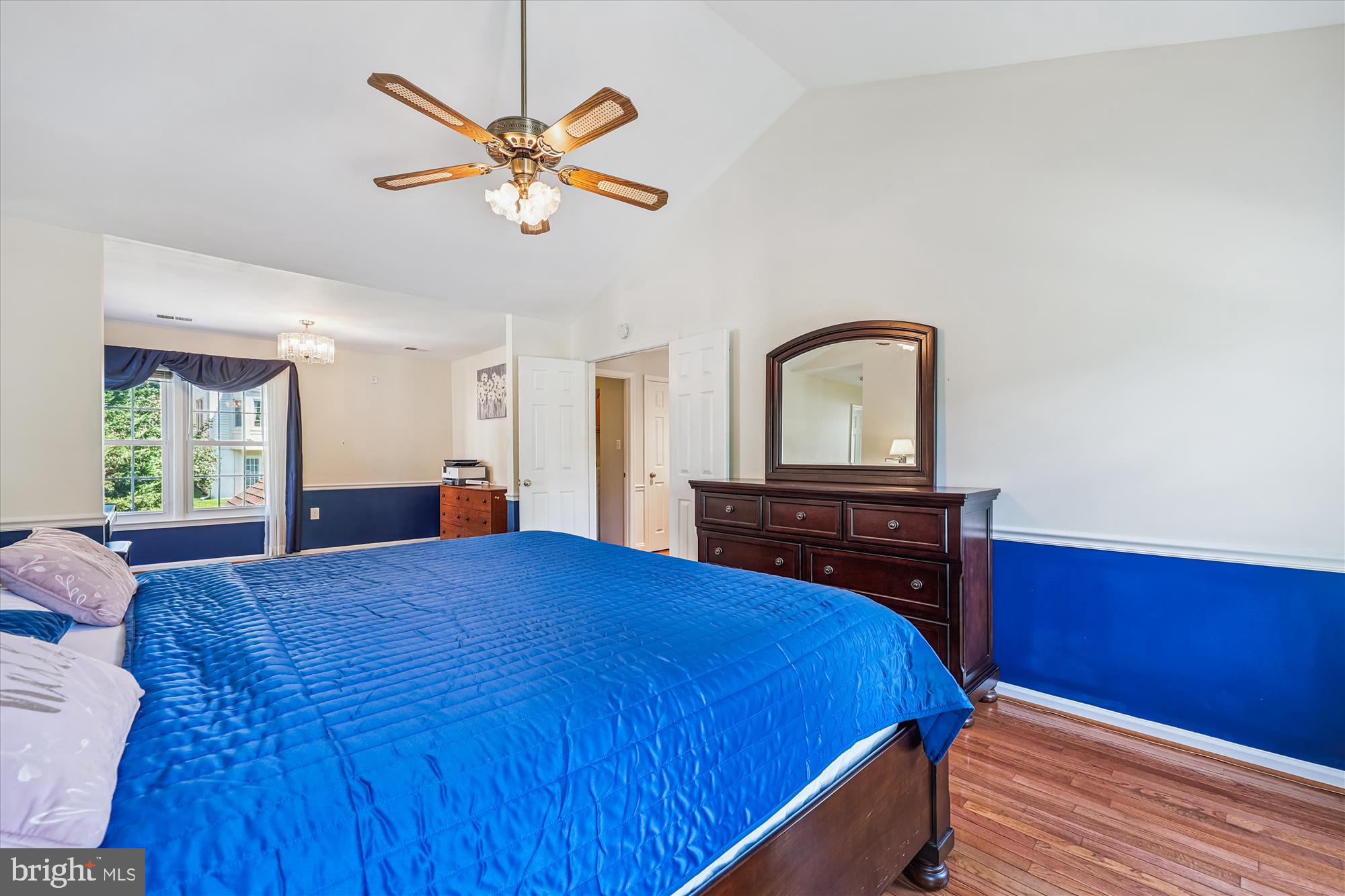 WASHINGTONIAN WOODS - Residential