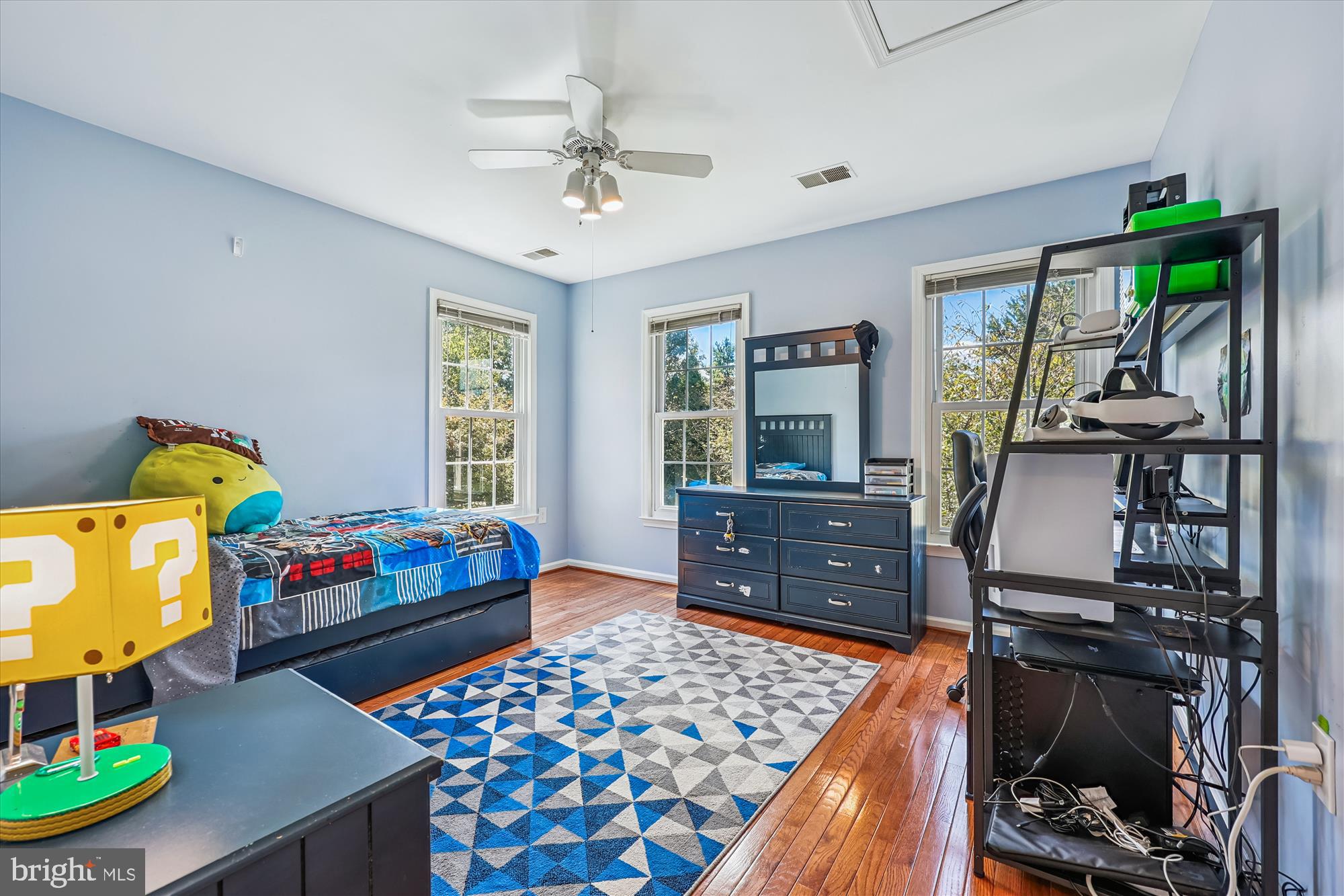 WASHINGTONIAN WOODS - Residential