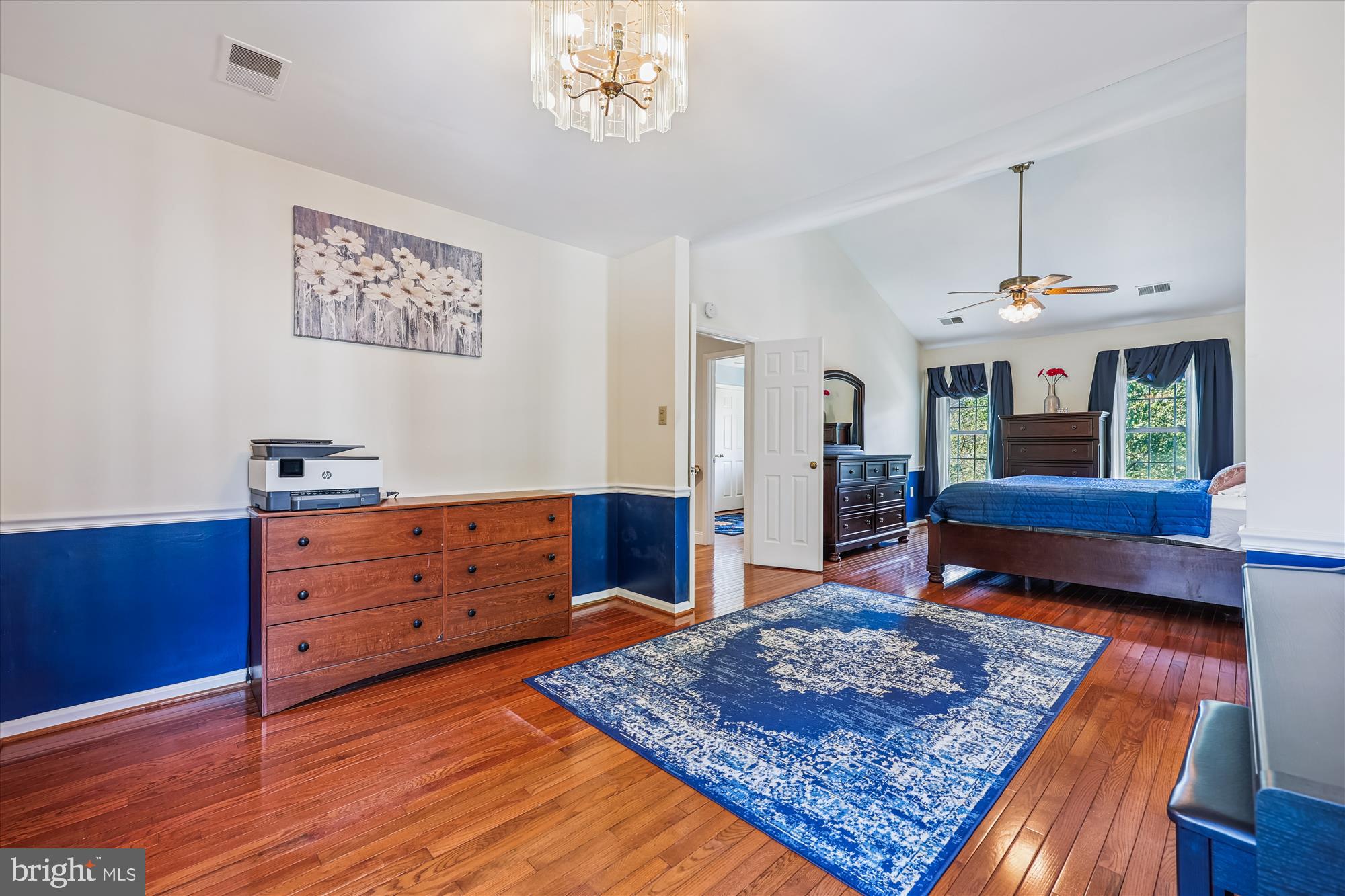 WASHINGTONIAN WOODS - Residential