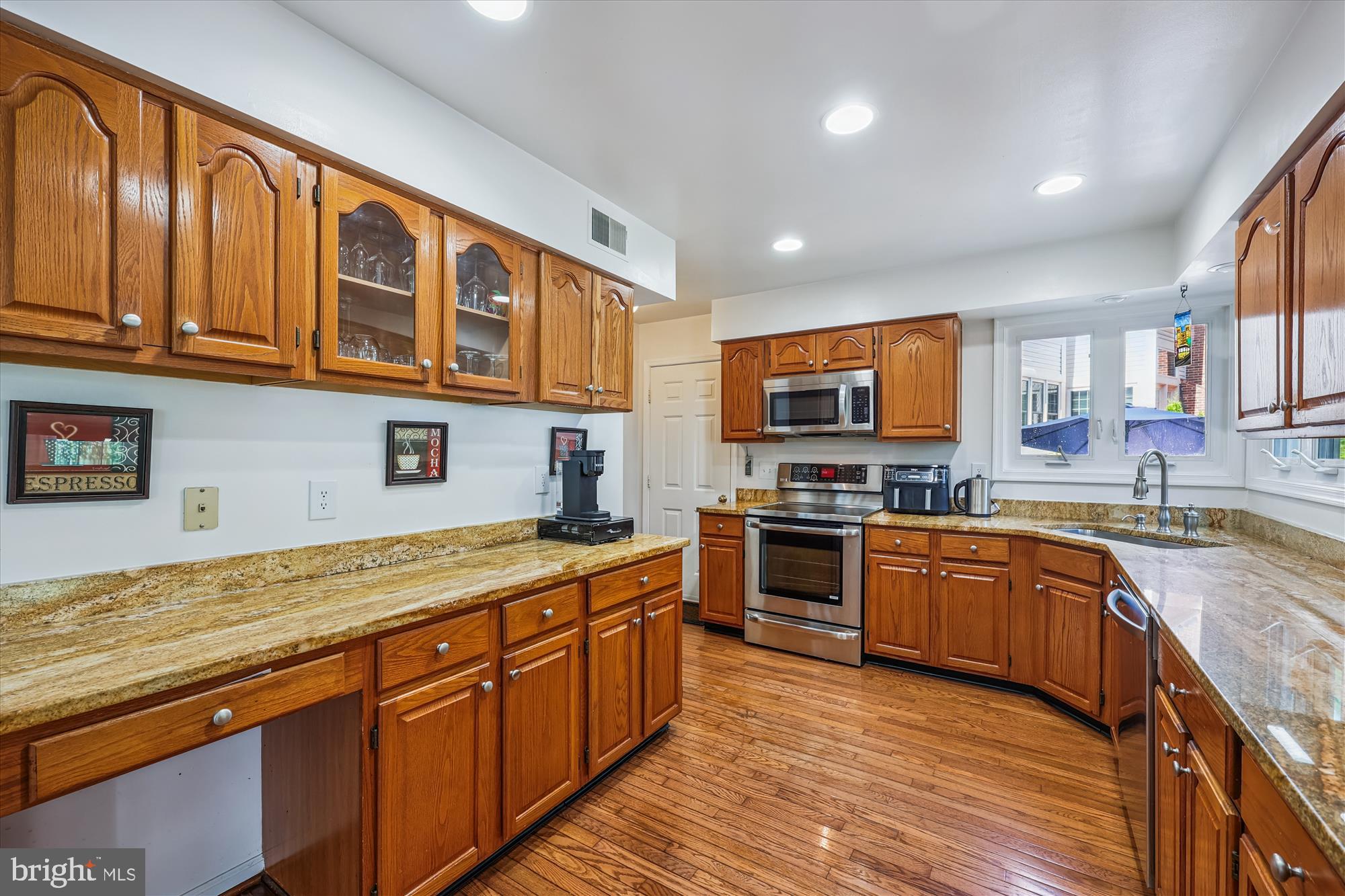 WASHINGTONIAN WOODS - Residential