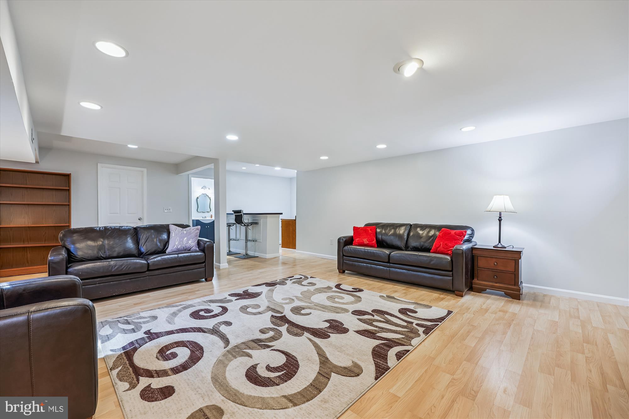 WASHINGTONIAN WOODS - Residential