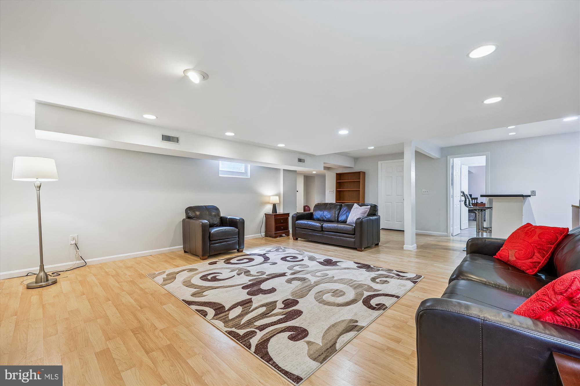 WASHINGTONIAN WOODS - Residential