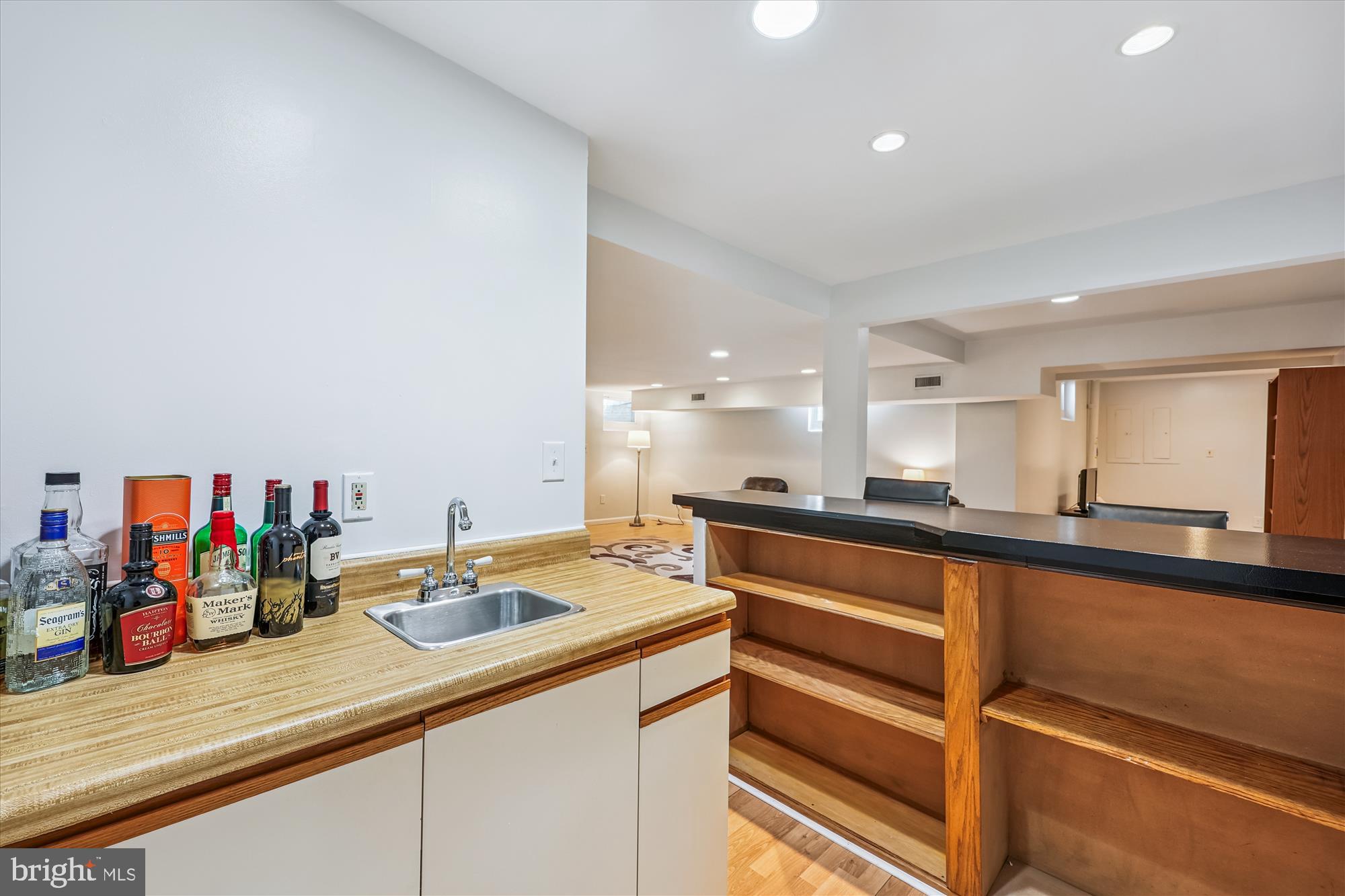 WASHINGTONIAN WOODS - Residential