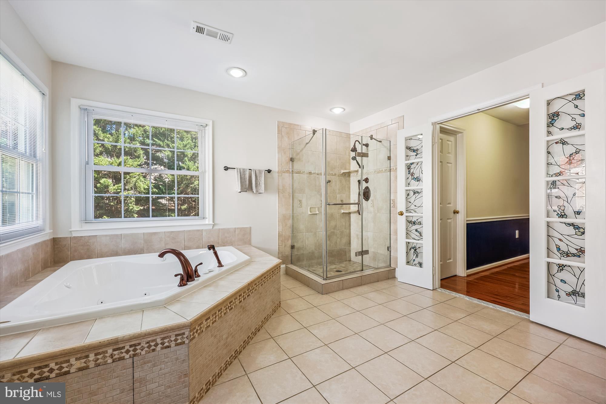 WASHINGTONIAN WOODS - Residential