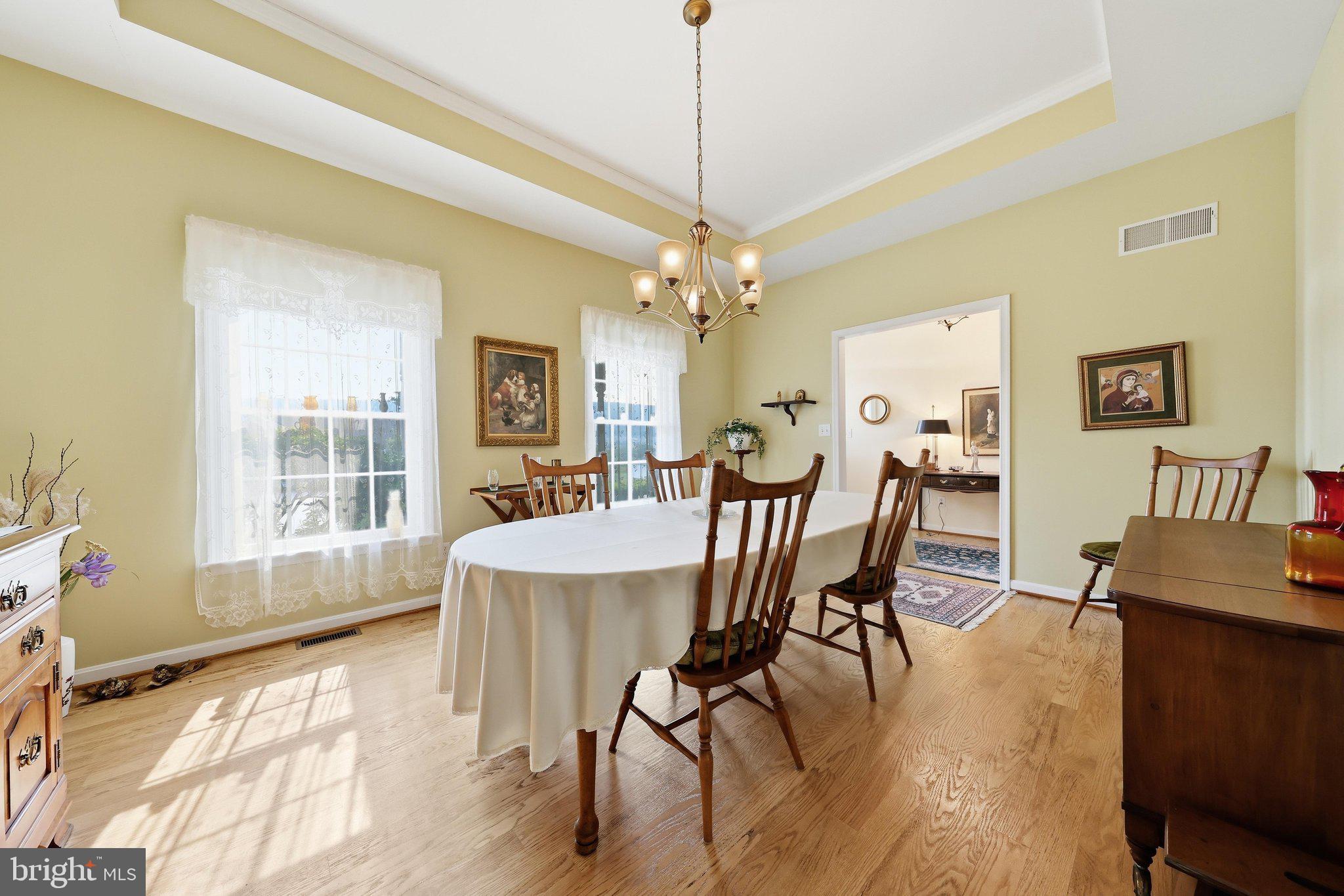 7132 LONE RIDGE COURT