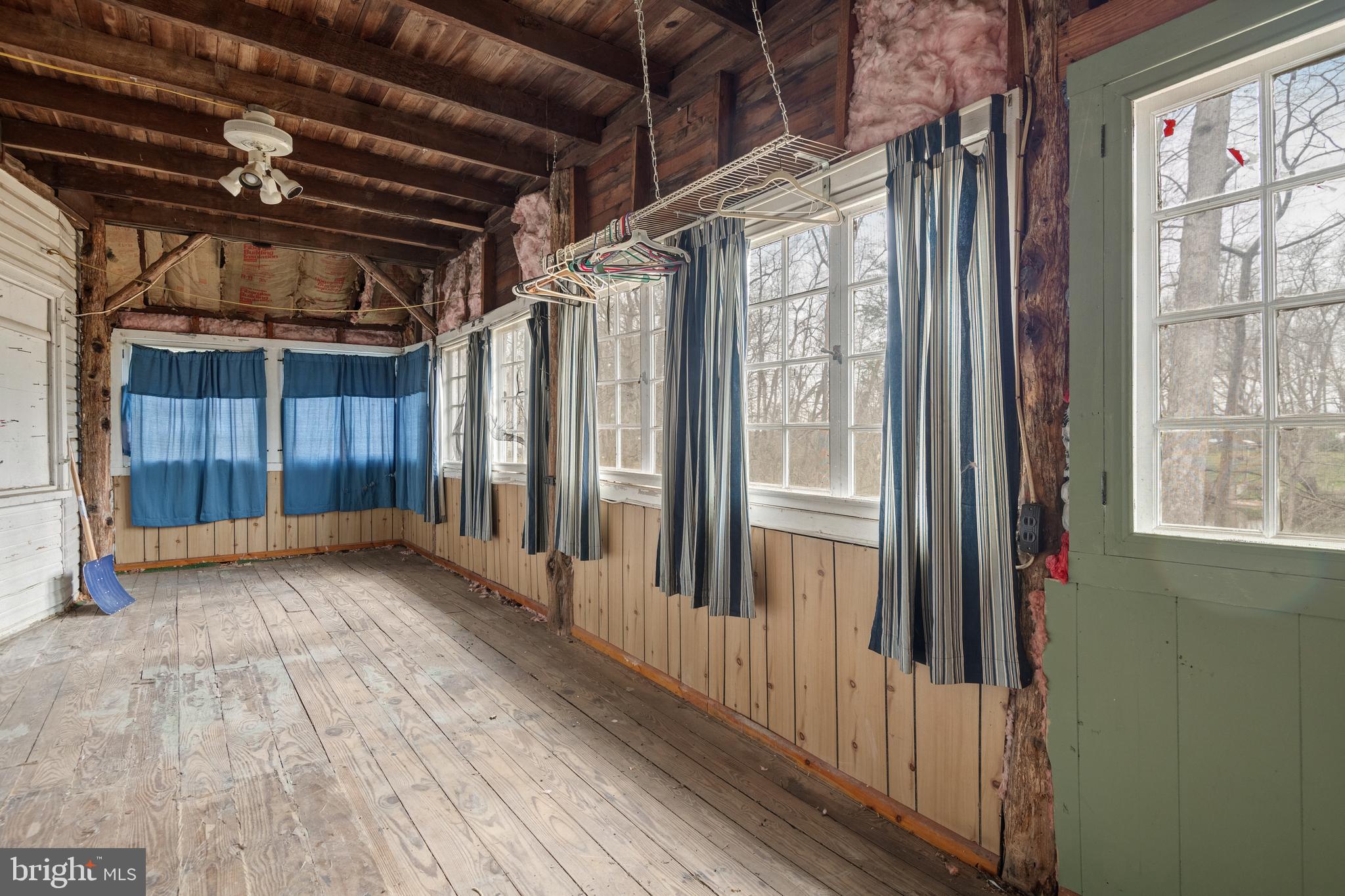 NONE, RURAL - Residential