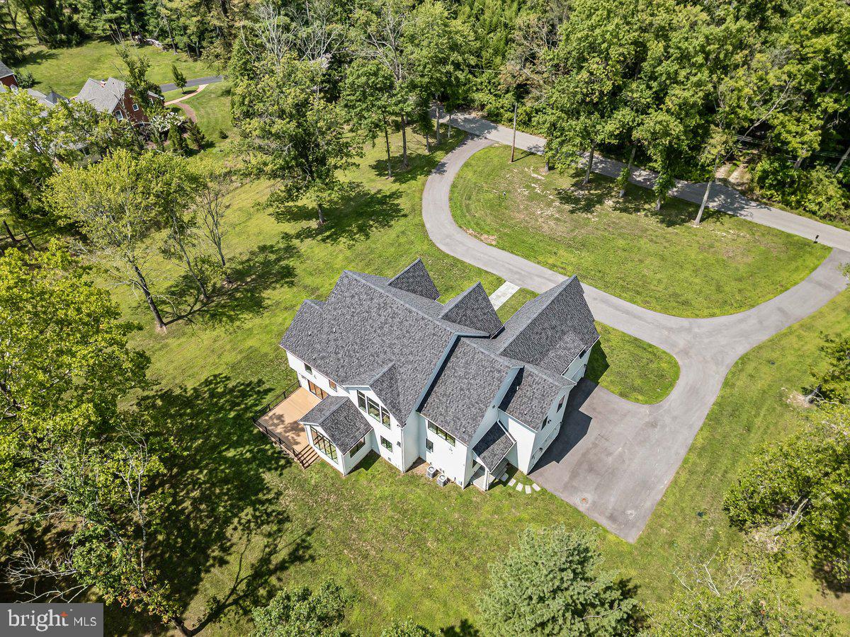 RADNOR HUNT - Residential