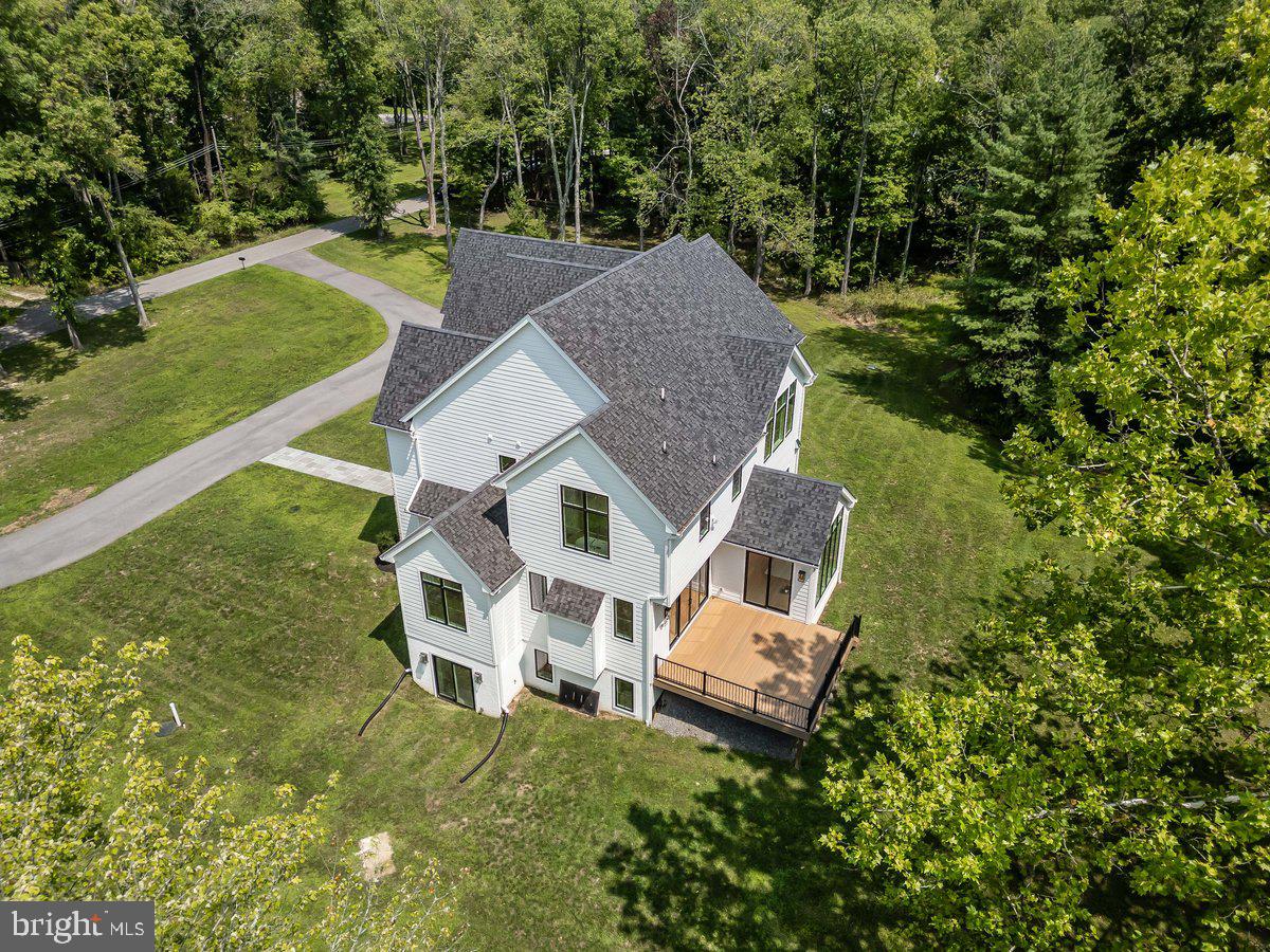 RADNOR HUNT - Residential