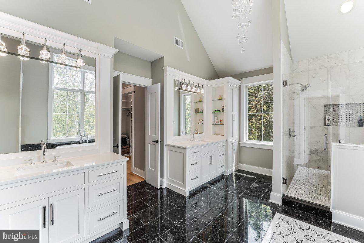 RADNOR HUNT - Residential