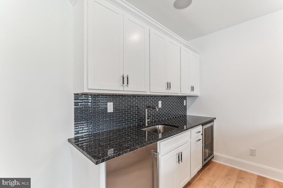 RADNOR HUNT - Residential