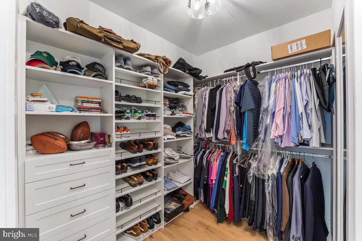 RADNOR HUNT - Residential