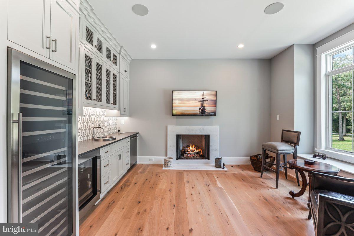 RADNOR HUNT - Residential