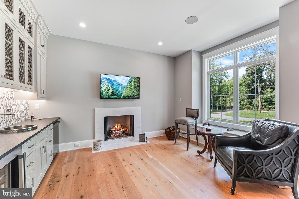 RADNOR HUNT - Residential