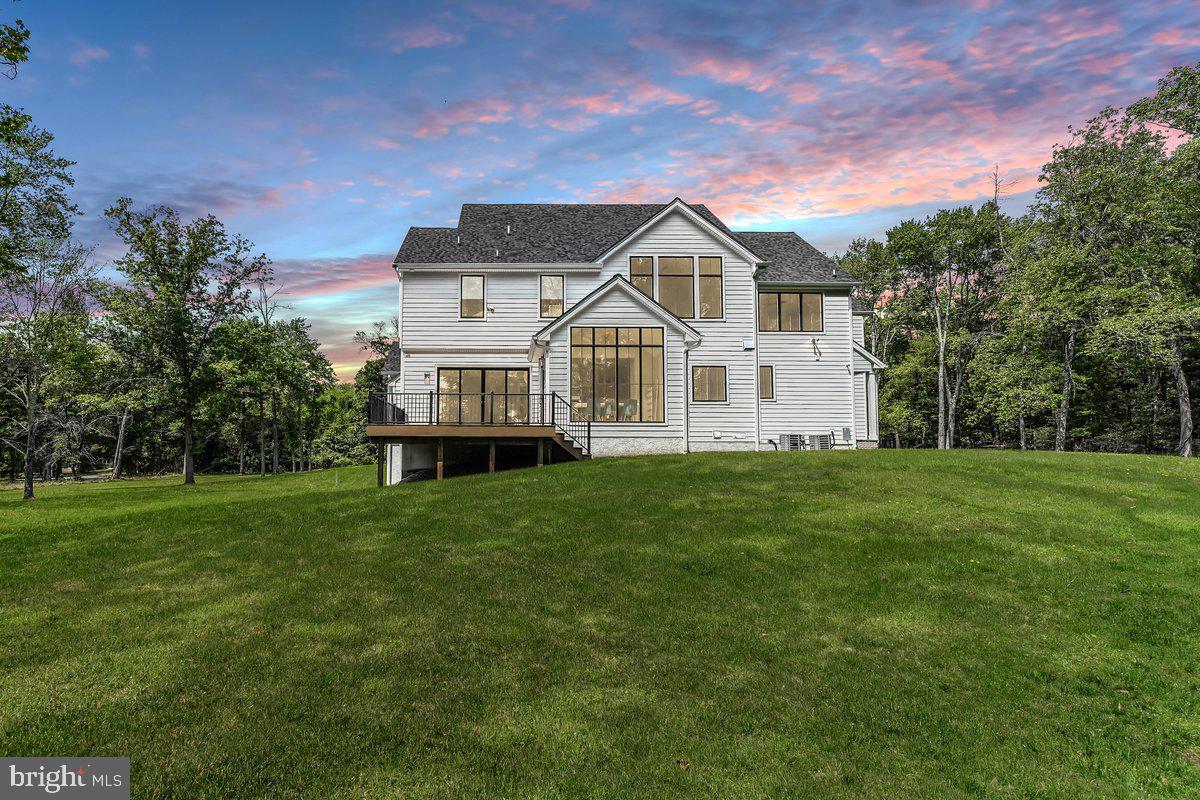 RADNOR HUNT - Residential