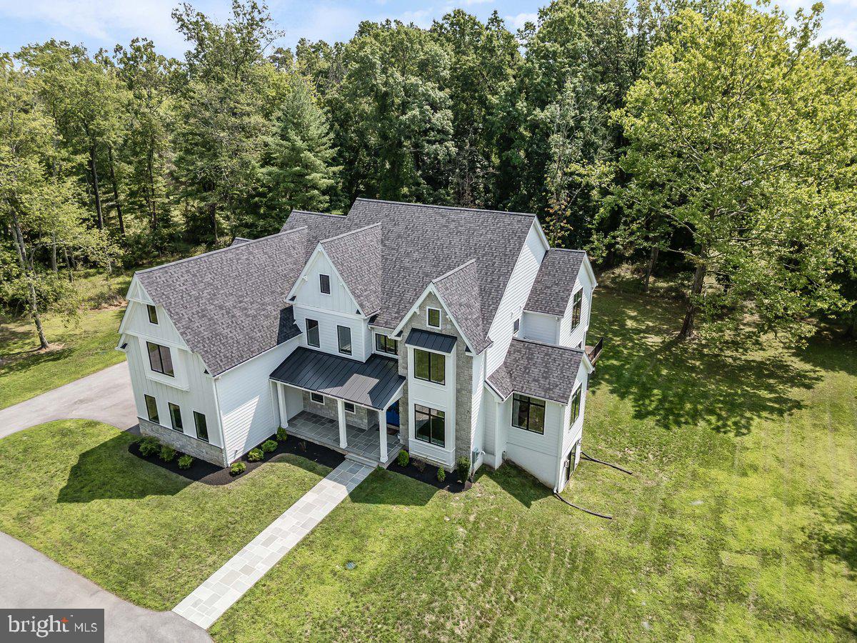 RADNOR HUNT - Residential