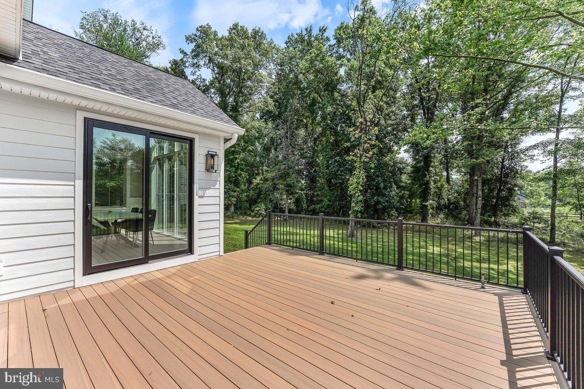 RADNOR HUNT - Residential