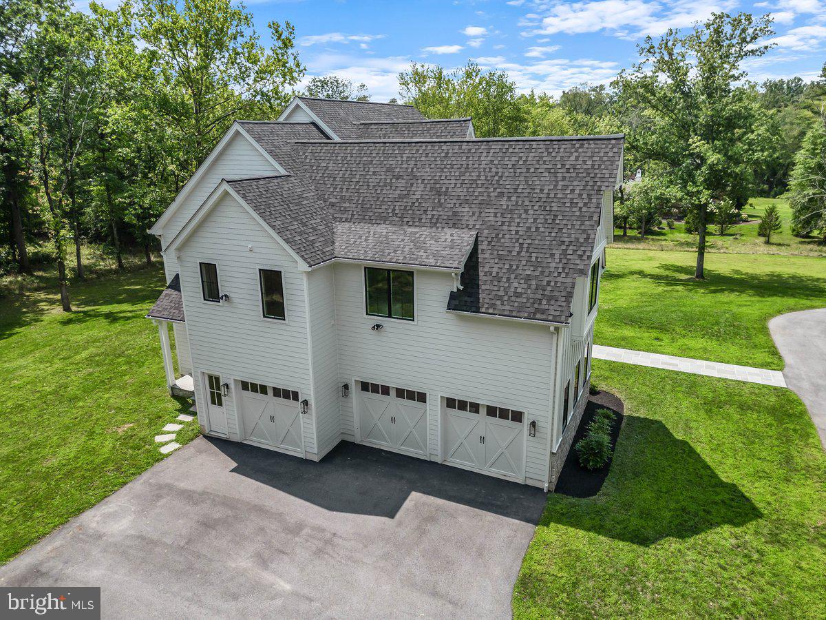 RADNOR HUNT - Residential