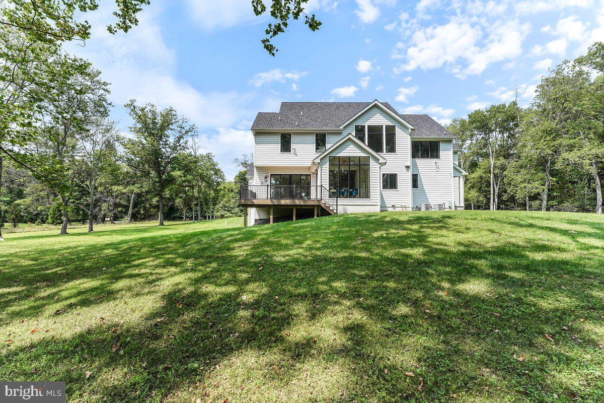 RADNOR HUNT - Residential