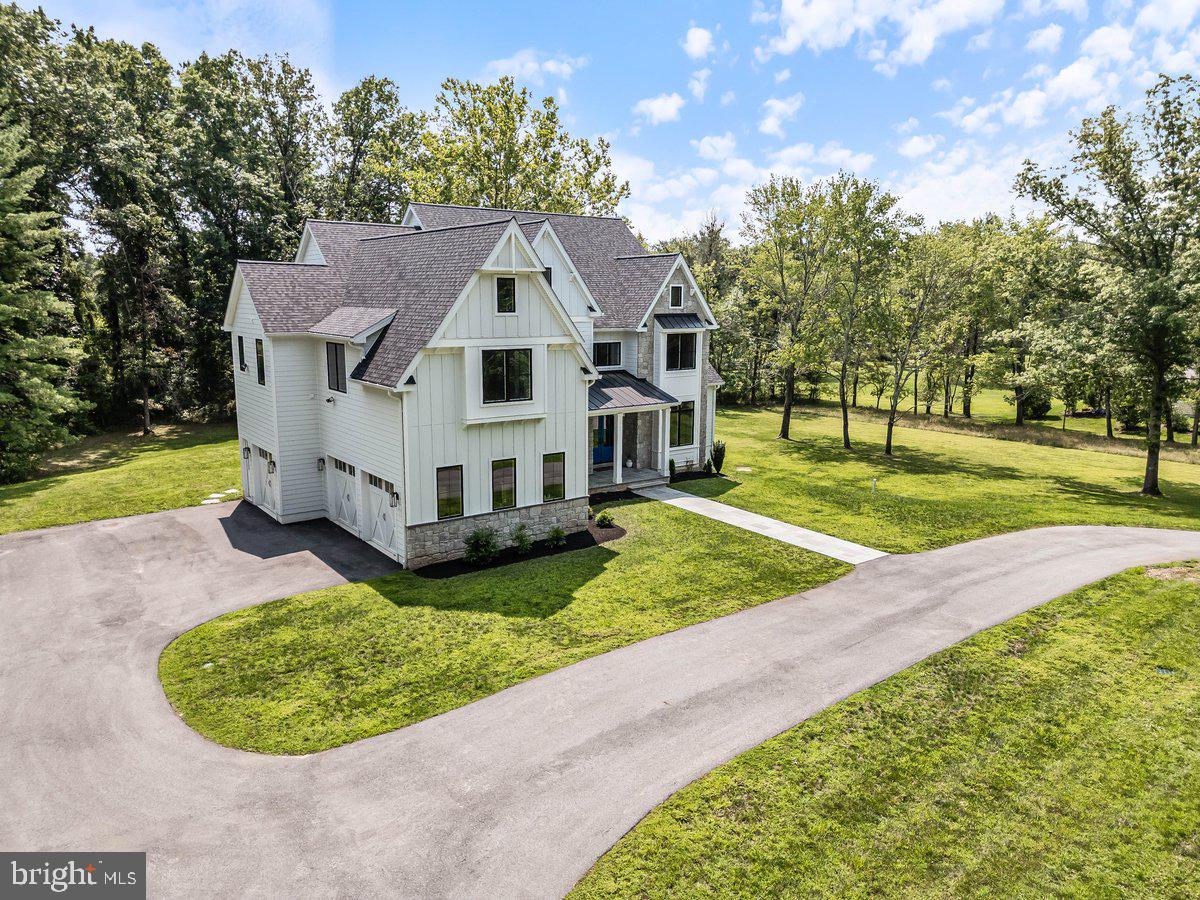 RADNOR HUNT - Residential