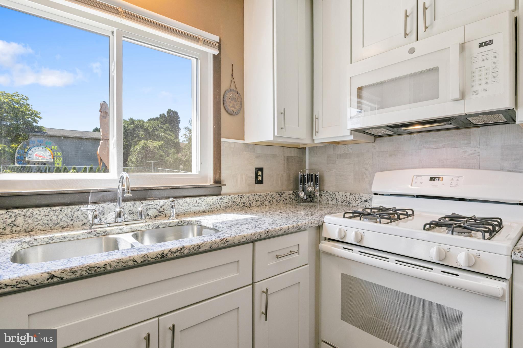 EAST DONEGAL TWP - Residential