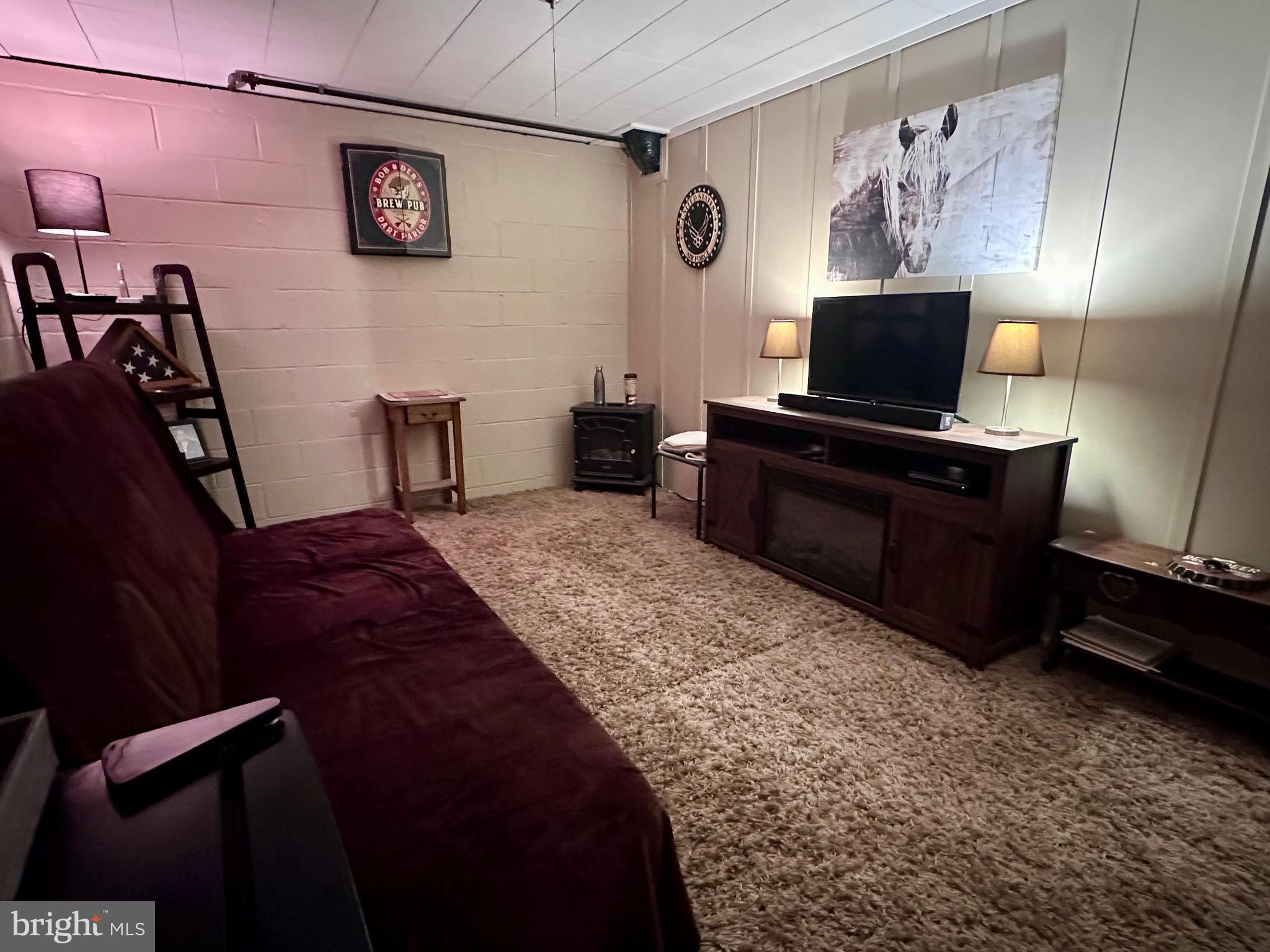 EAST DONEGAL TWP - Residential