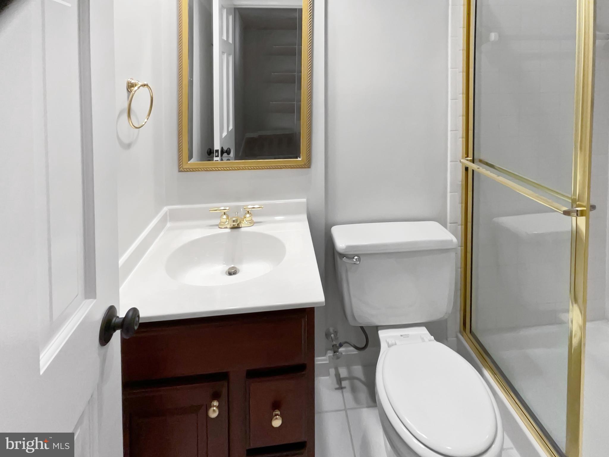 COUNTRY CREEK - Residential