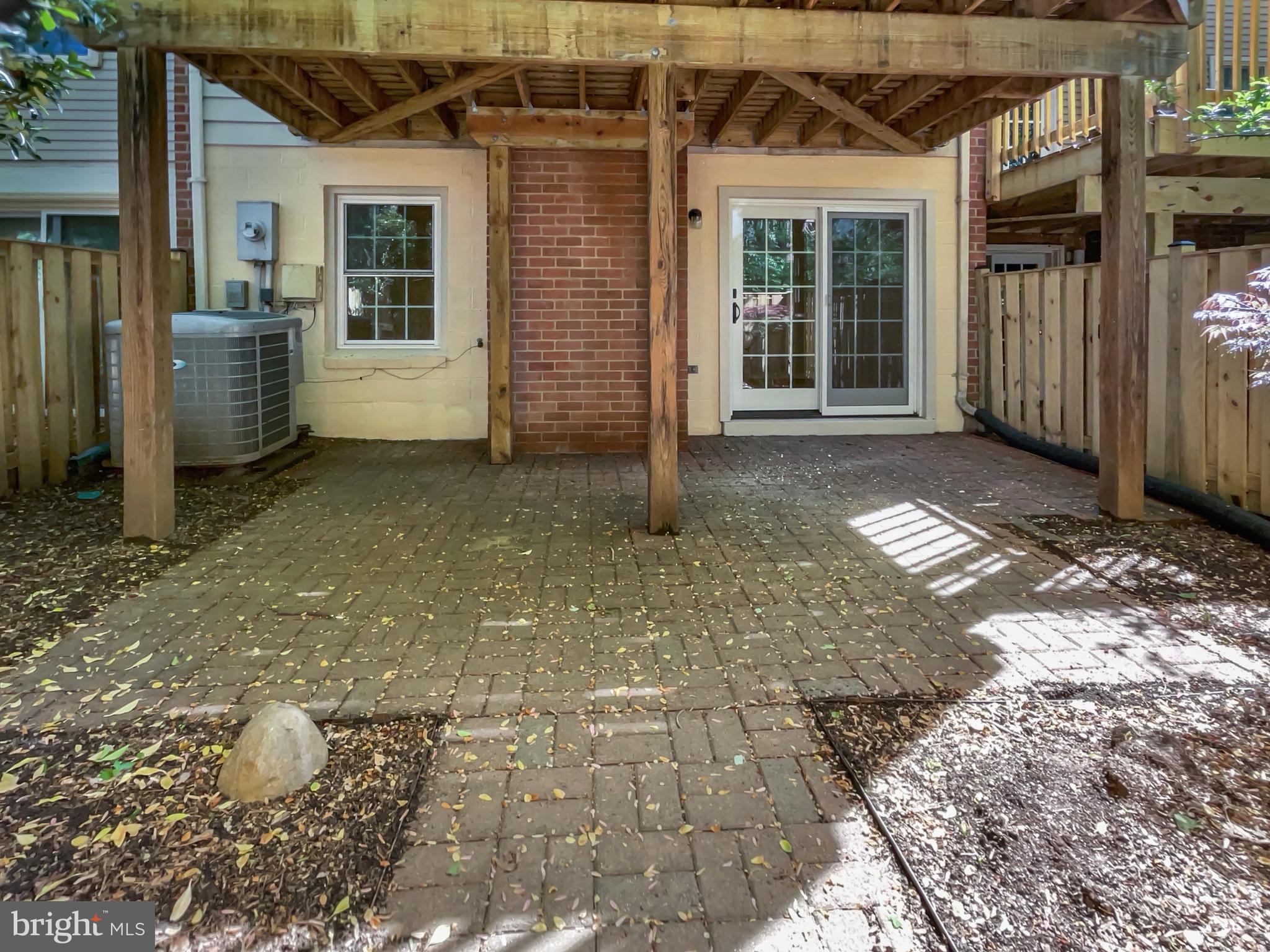 COUNTRY CREEK - Residential