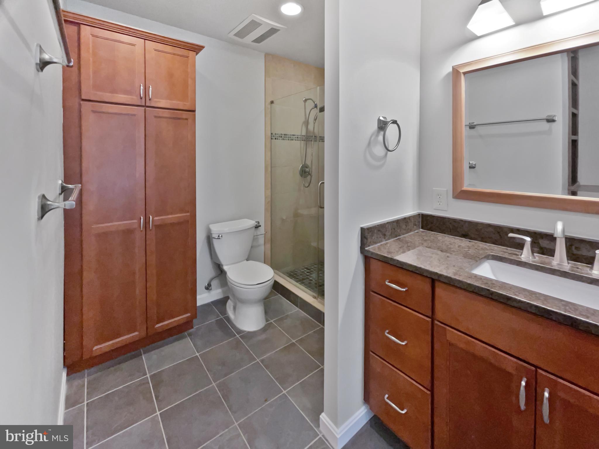 COUNTRY CREEK - Residential