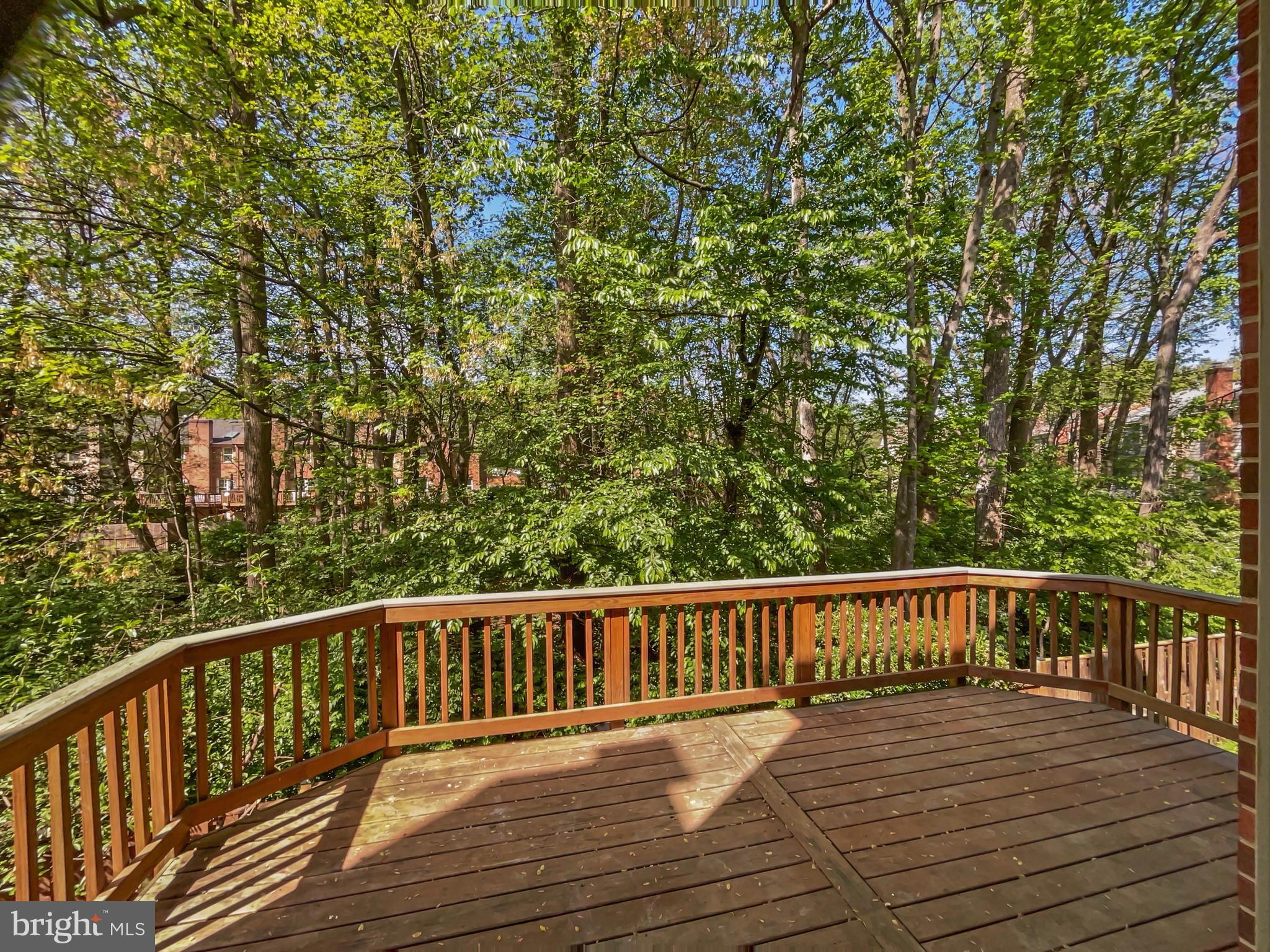 COUNTRY CREEK - Residential