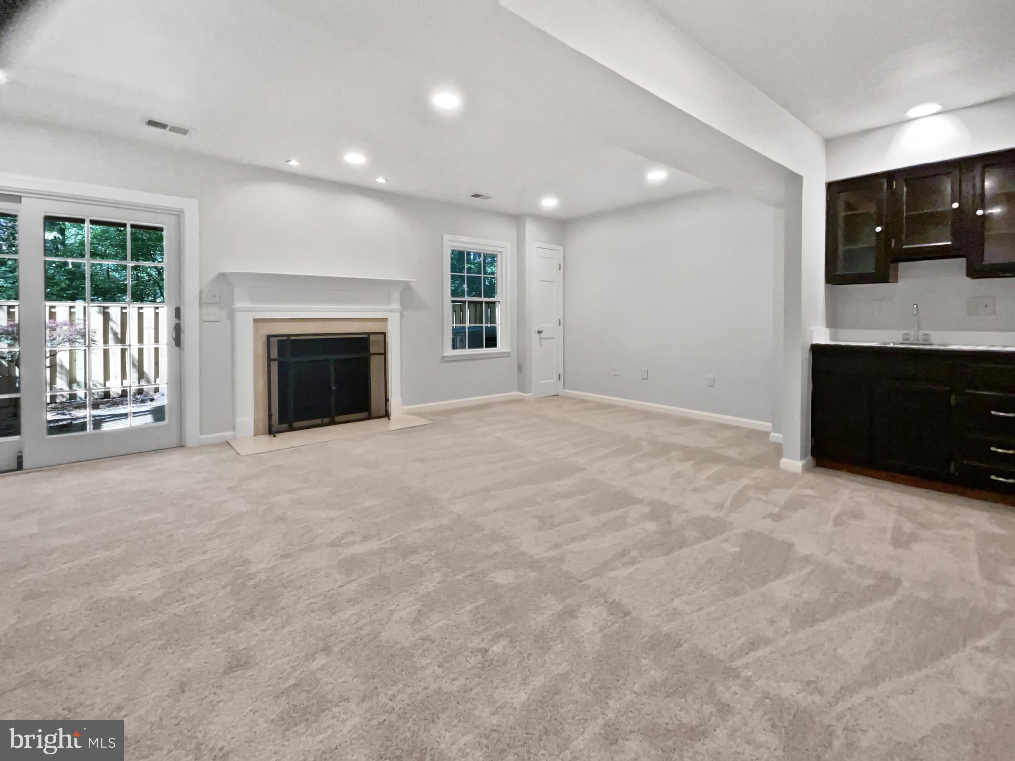 COUNTRY CREEK - Residential