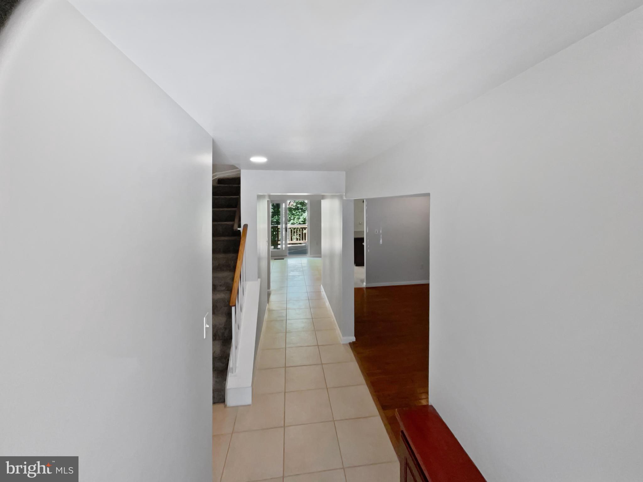 COUNTRY CREEK - Residential