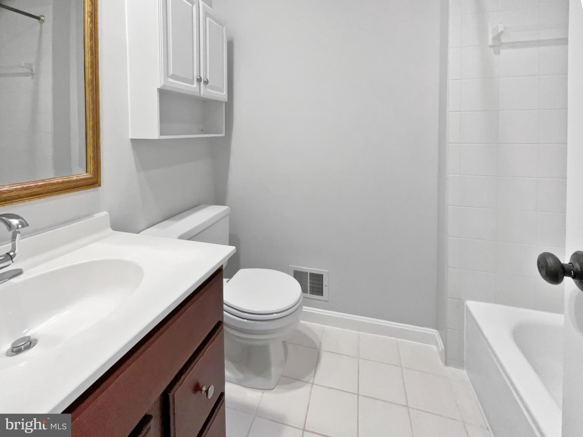 COUNTRY CREEK - Residential