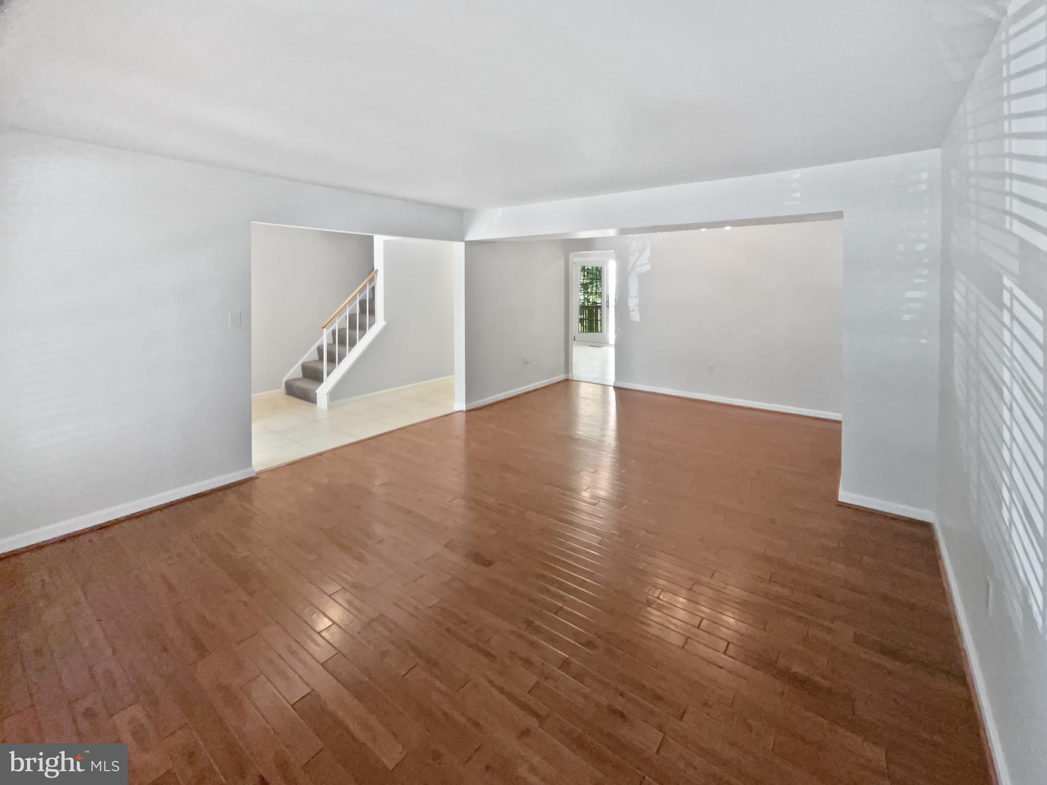 COUNTRY CREEK - Residential