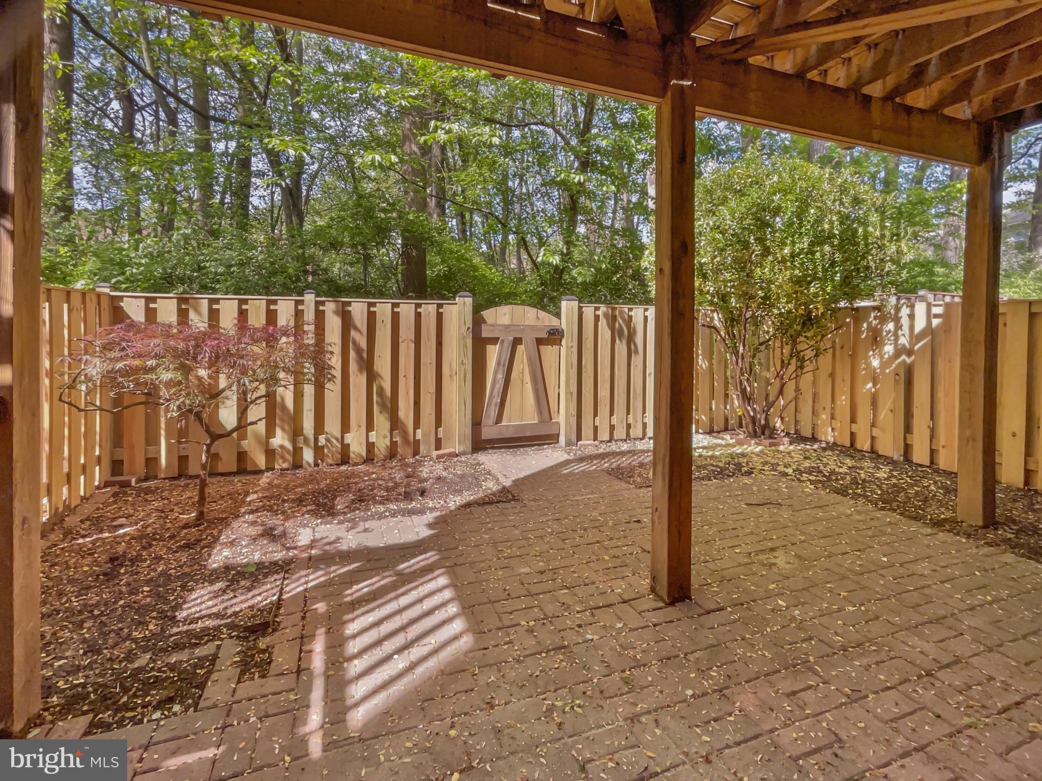 COUNTRY CREEK - Residential