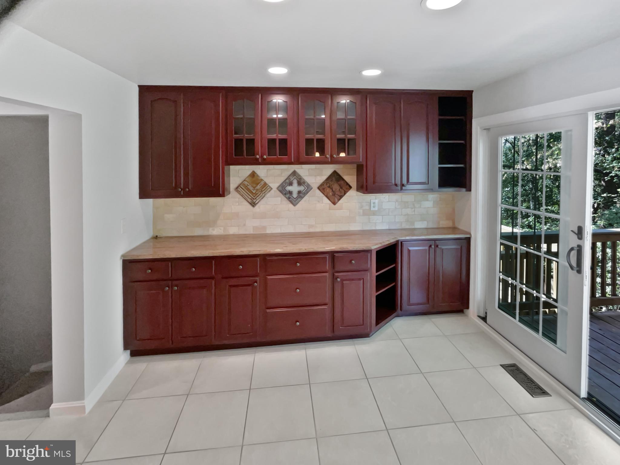 COUNTRY CREEK - Residential