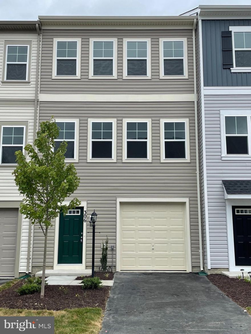 Light Filled, Brand new townhome in desirable Snowden Bridge! 4 bedrooms, 3.5 Bath primary bedroom features private bathroom with soaking tub. Large closets in bedrooms. Open floor plan, Spacious open kitchen and living room. Backing to open space, No smoking and no pets, Enjoy all the Snowden Bridge amenities: Basketball Courts, Common Grounds, Jog/Walk Path, Party Room, Picnic Area, Pool - Outdoor, Tennis - Indoor, Tot Lots/Playground