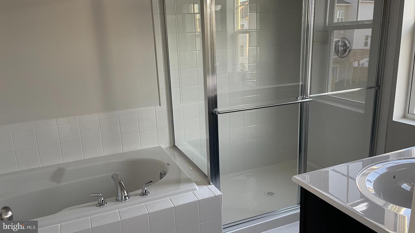 SNOWDEN BRIDGE - Residential Lease