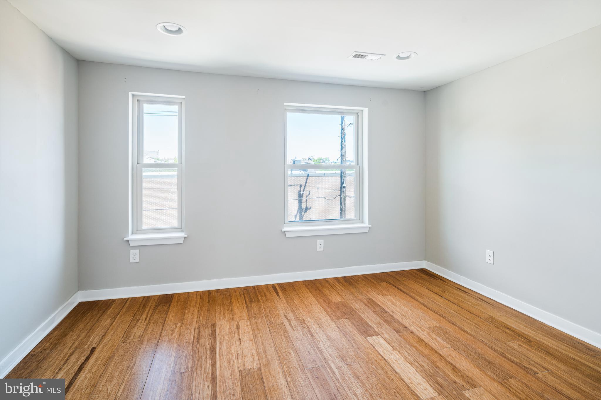 OLDE KENSINGTON - Residential Lease