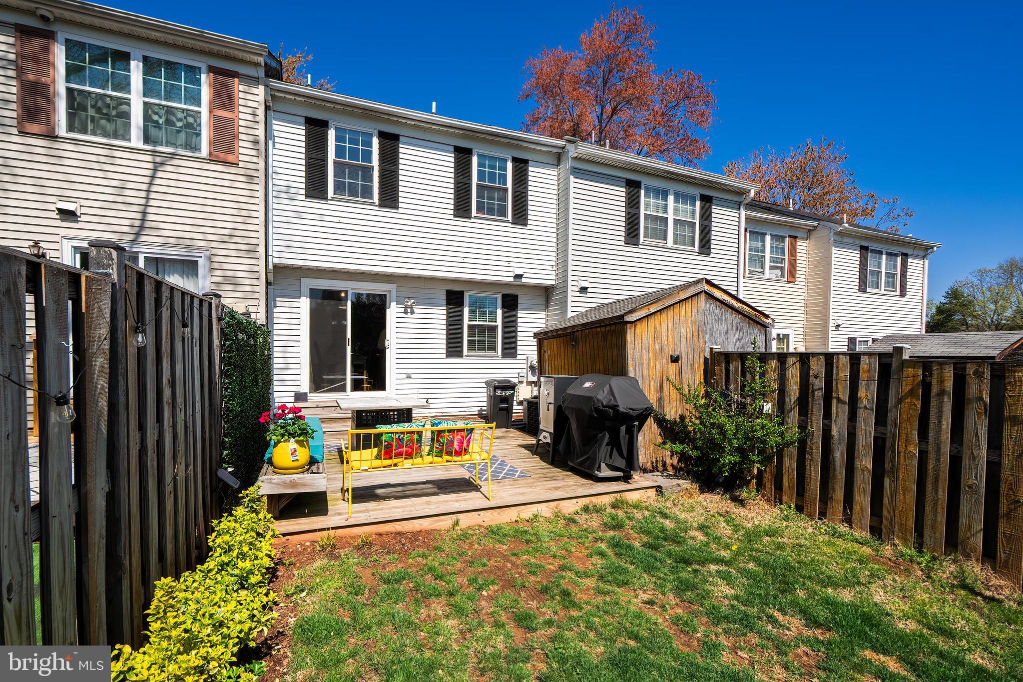 COUNTRYSIDE - Residential