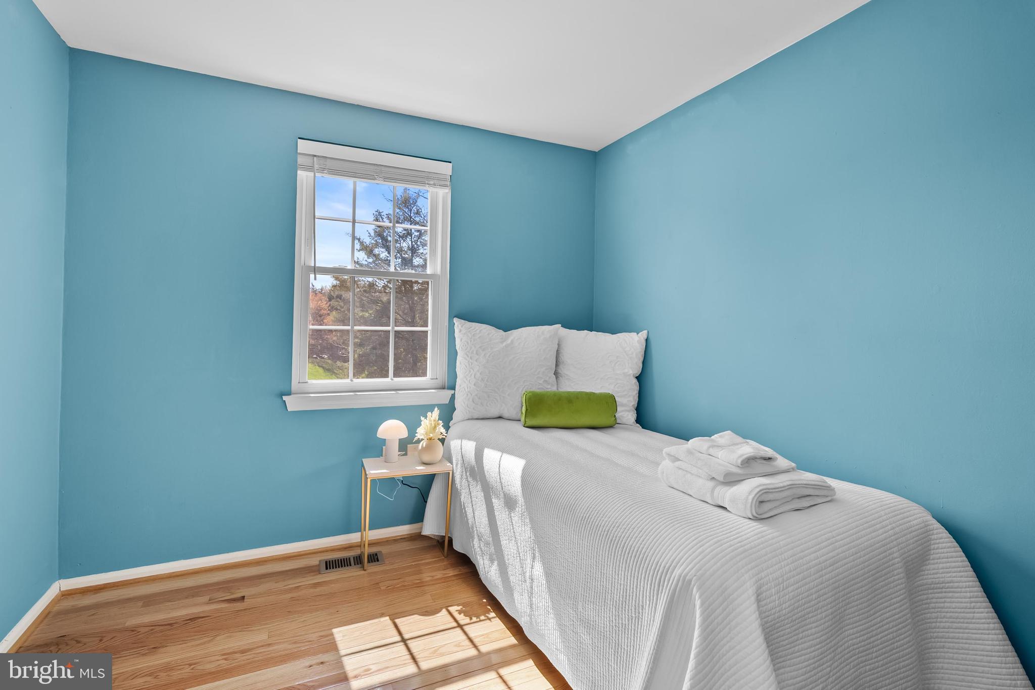 COUNTRYSIDE - Residential