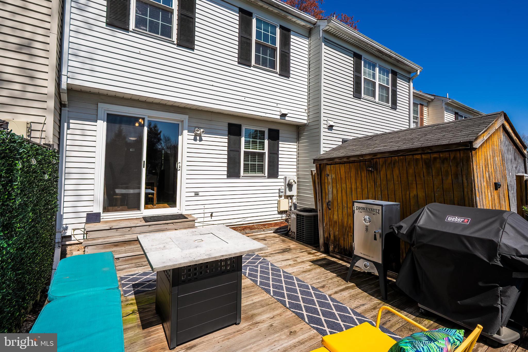 COUNTRYSIDE - Residential