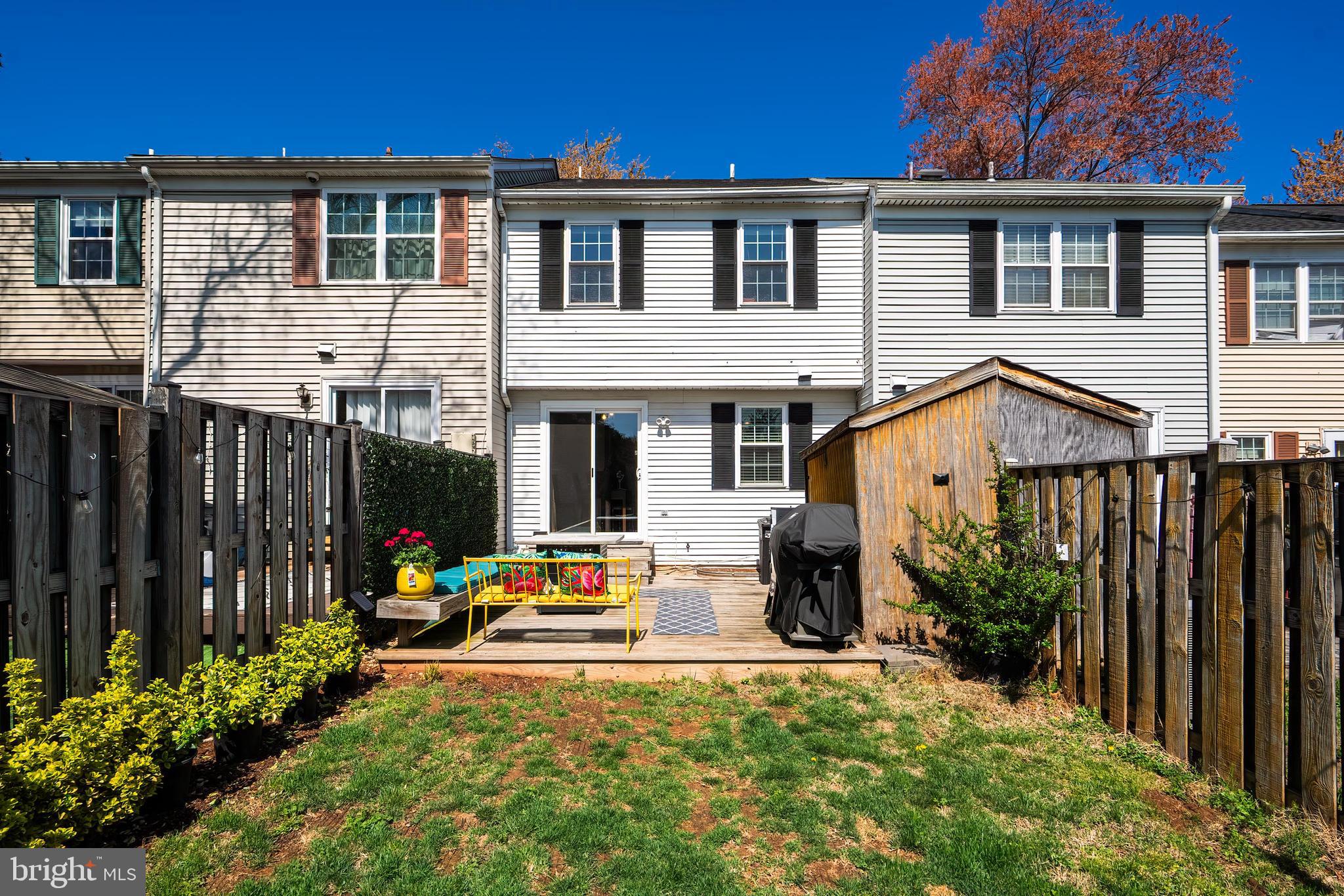 COUNTRYSIDE - Residential