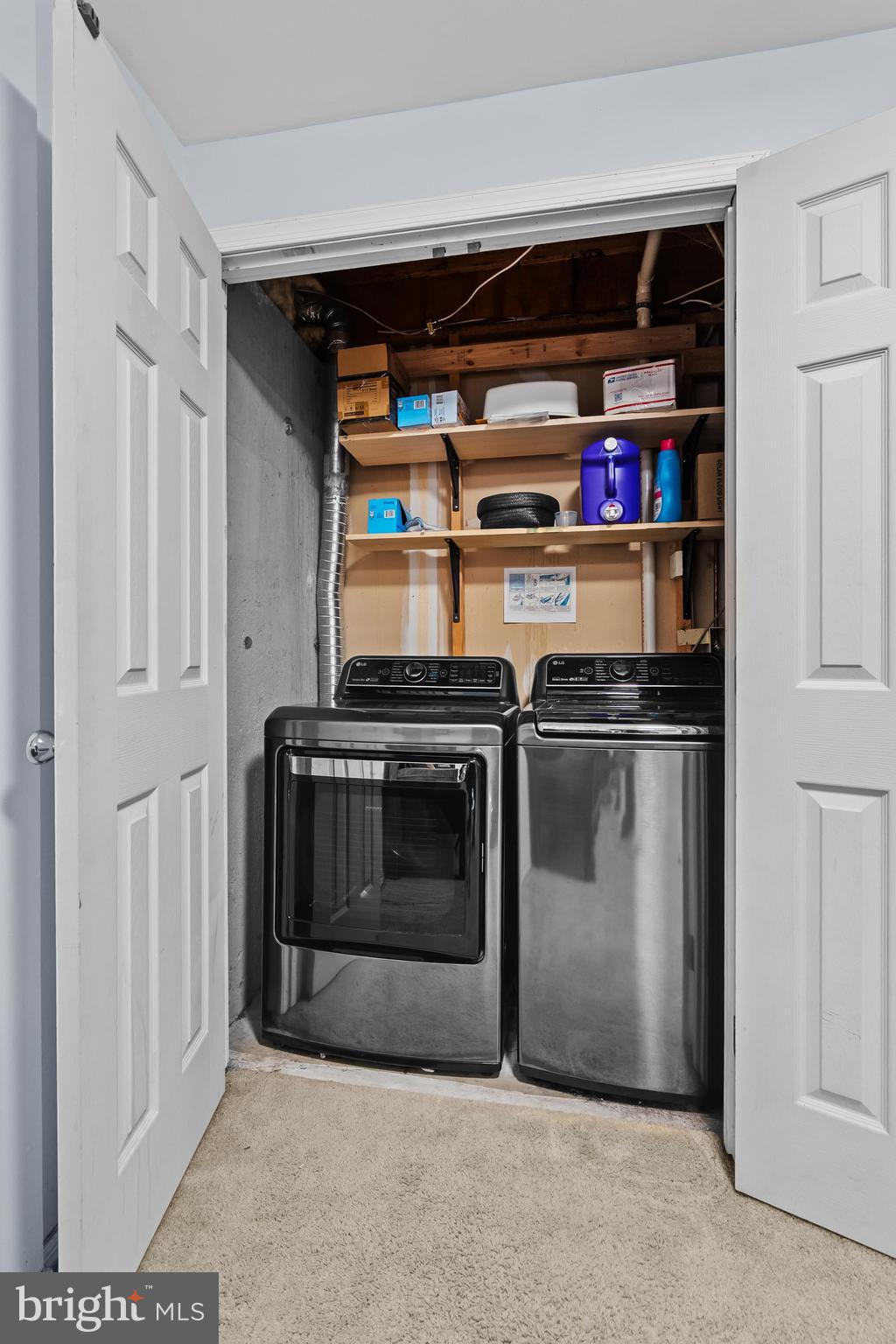 COUNTRYSIDE - Residential