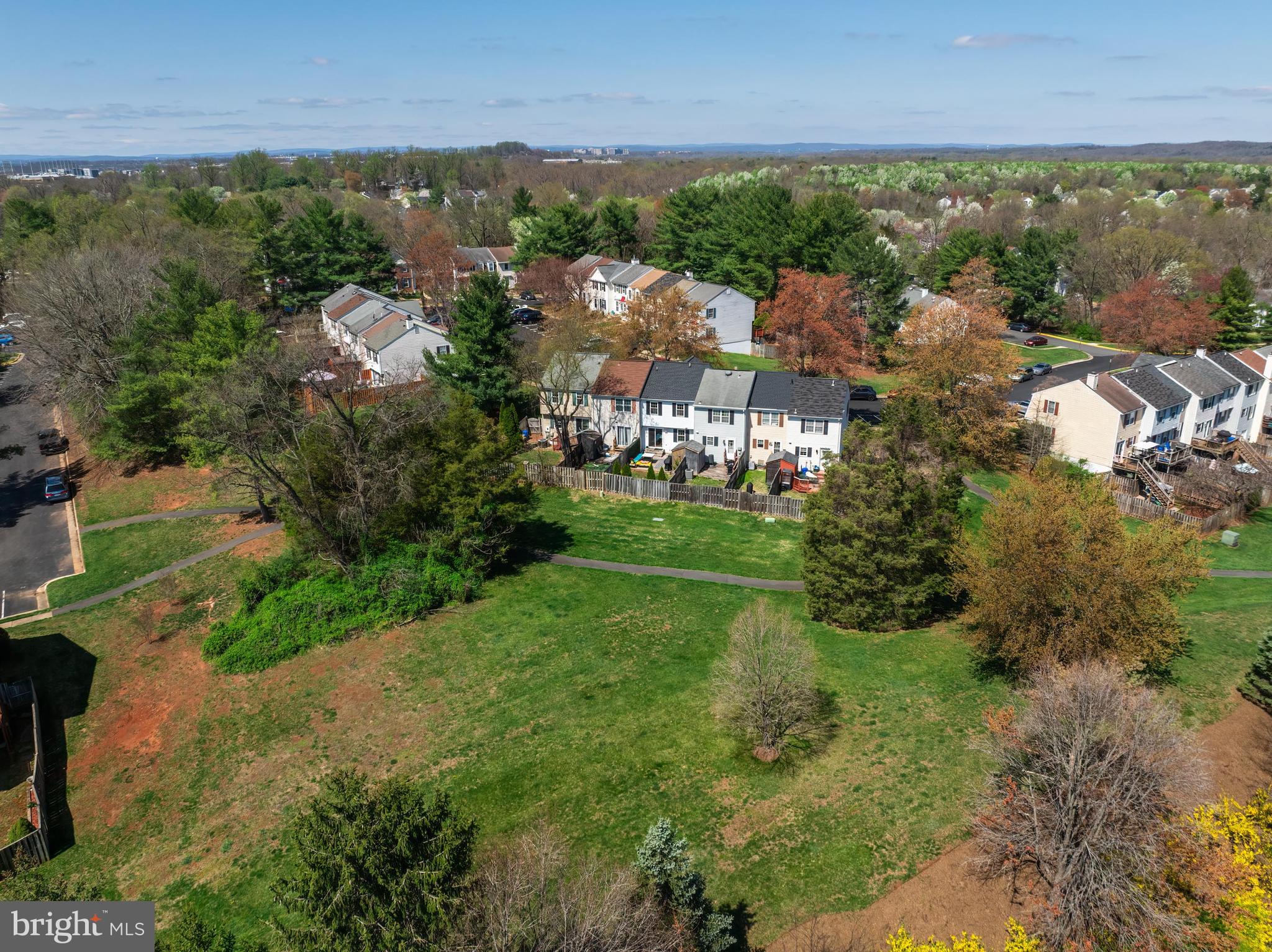 COUNTRYSIDE - Residential