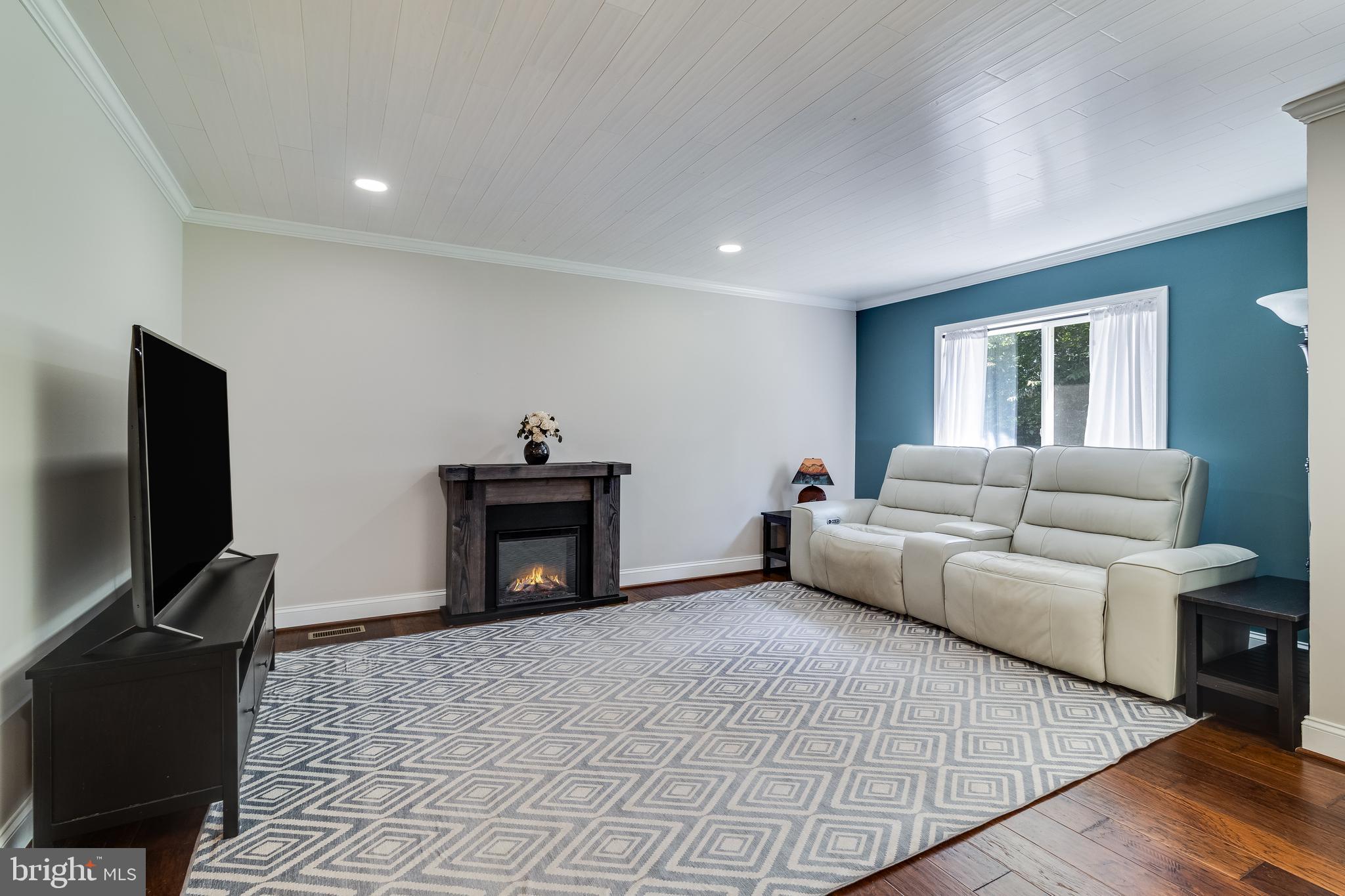 GARDEN ESTATES - Residential