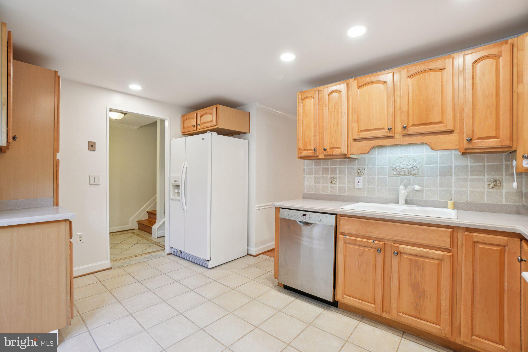 5997 CLERKENWELL COURT